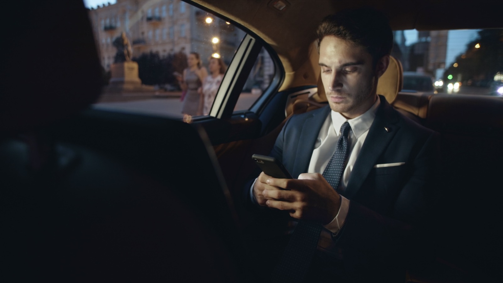 Professional chauffeur service in Jeddah