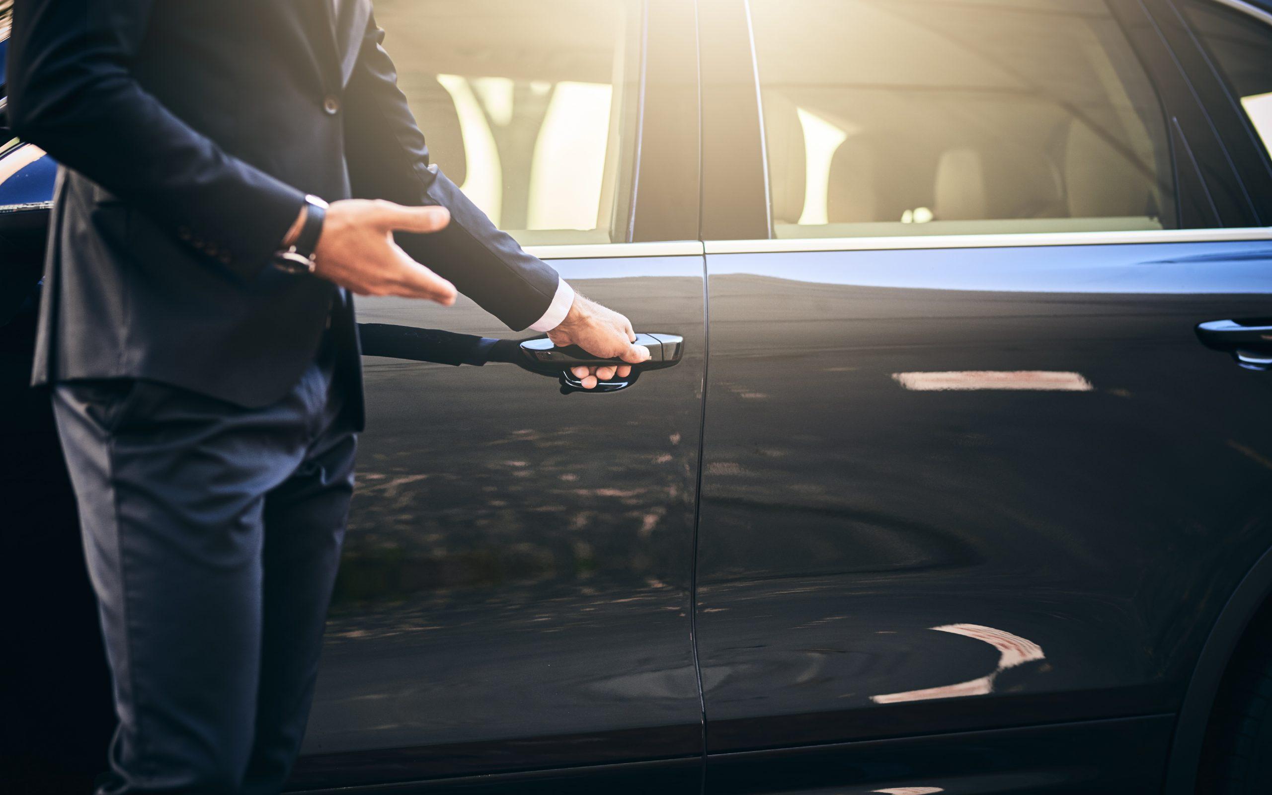 Professional Chauffeur Service in Mecca